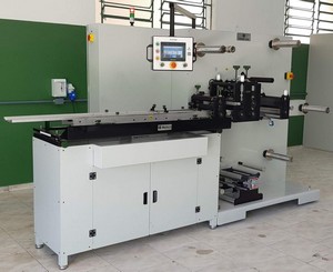 Empresa de máquina para rótulo bula